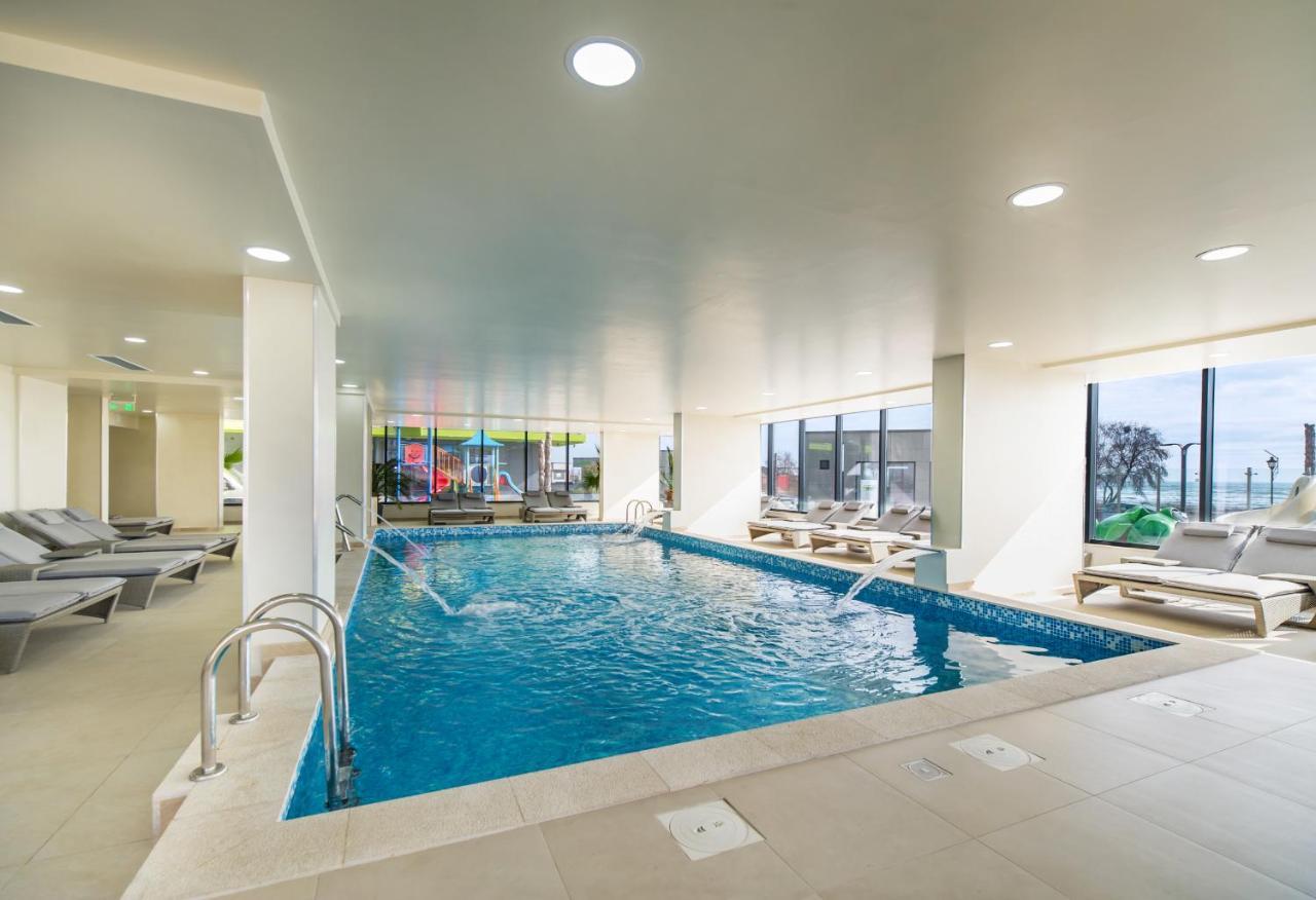 Sunrise King Studio Spa N Pool Beach Resort Năvodari Zewnętrze zdjęcie